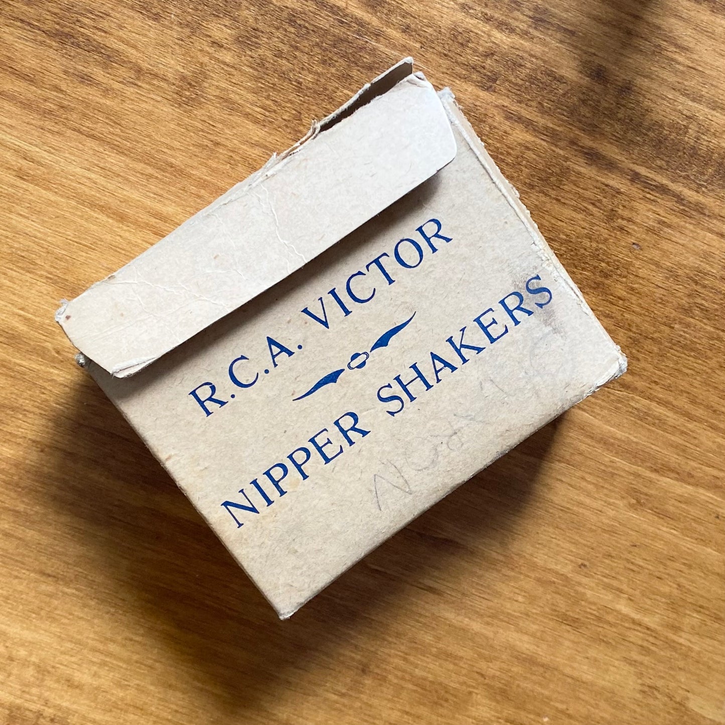 RCA Victor Nipper Shakers
