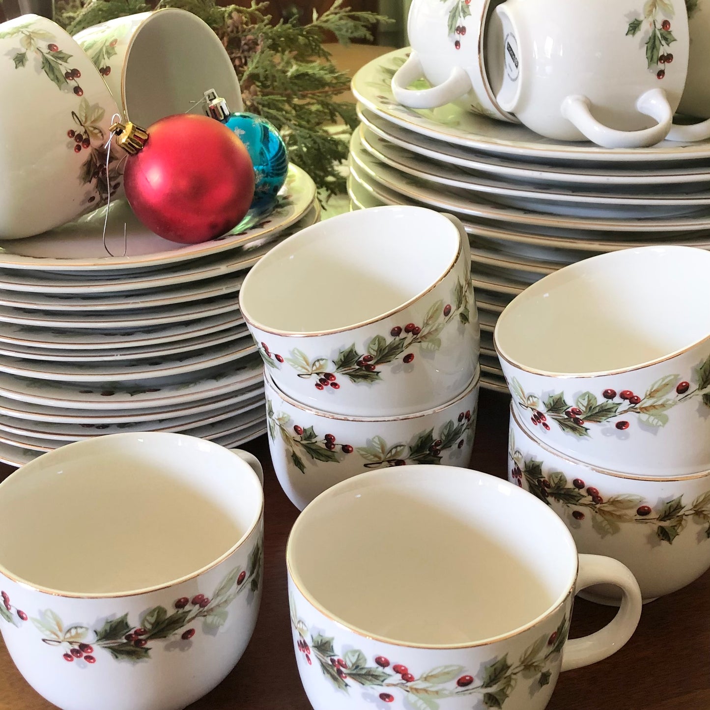 Stoneware Holly Berry Christmas Charm Dishes, 12 Place Settings